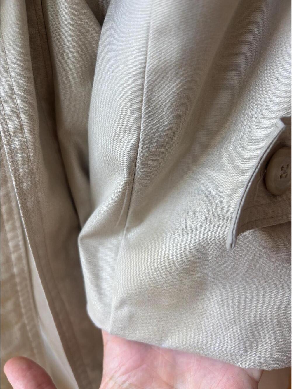 Vintage 1970s Lightweight Beige Belted Trench Coat - Picture 8 of 9